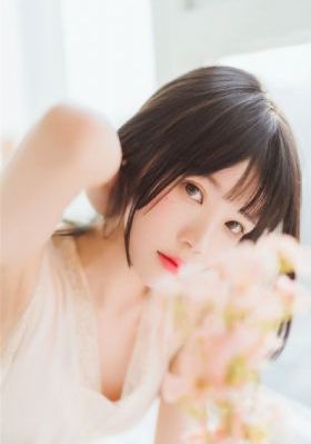 《漂亮的女邻居》hd